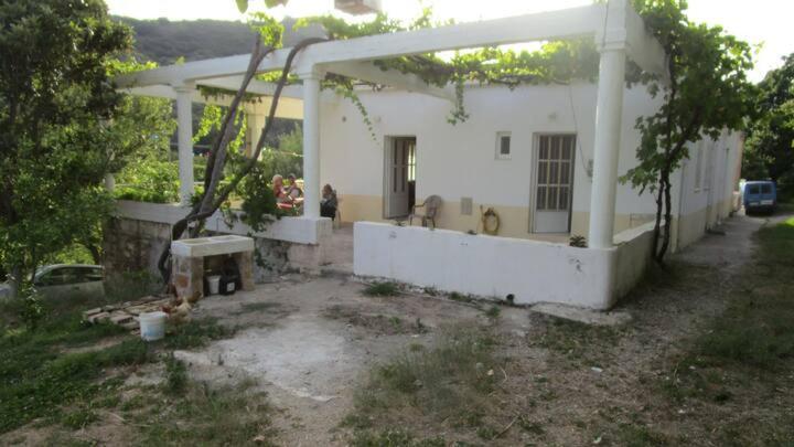 Angel Villa Strovles Exterior photo
